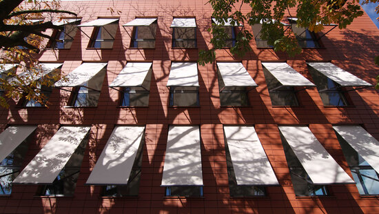 
										Napvédő erkély napellenzők
																						